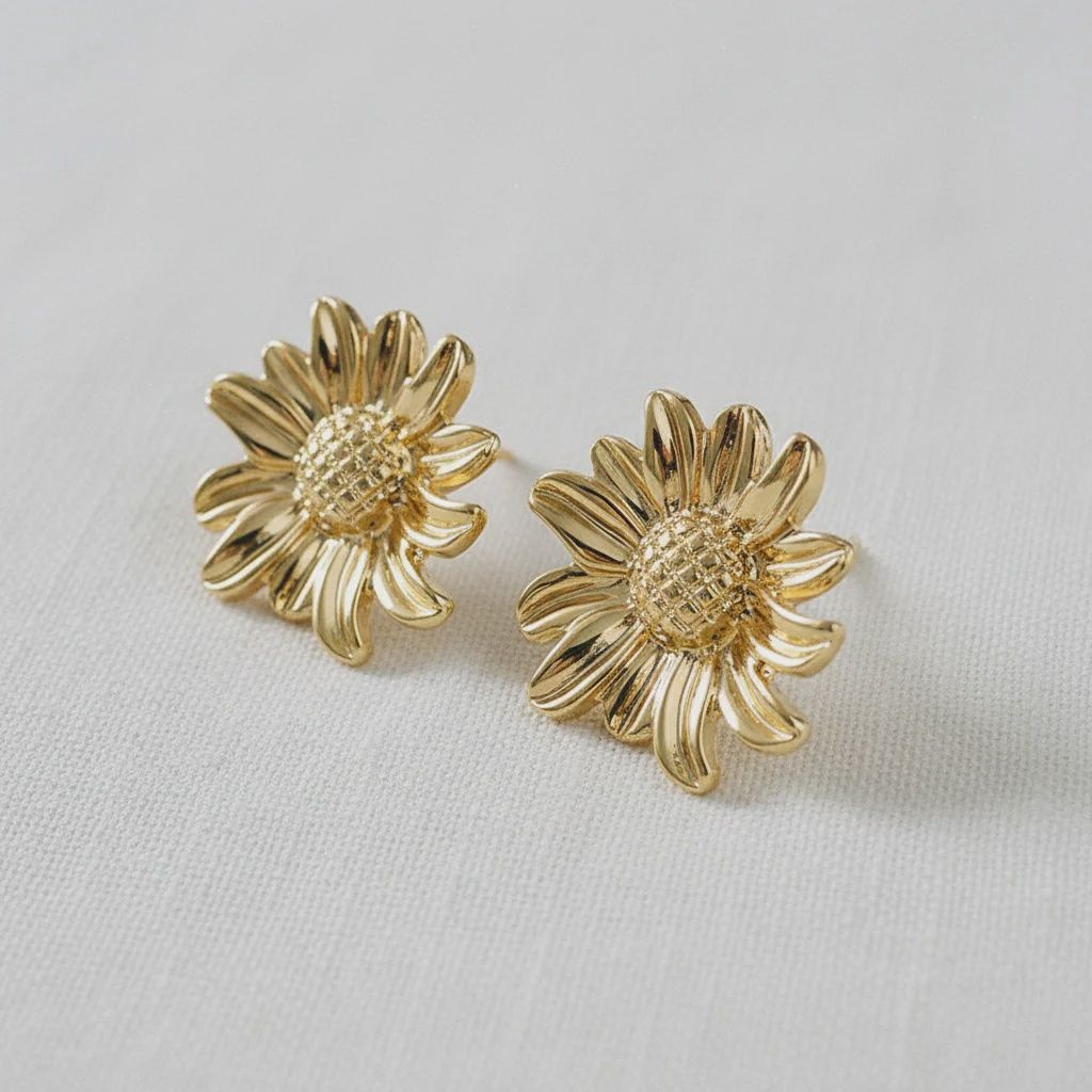 Ellemadera - Golden Sunflower Bloom Stud Earrings