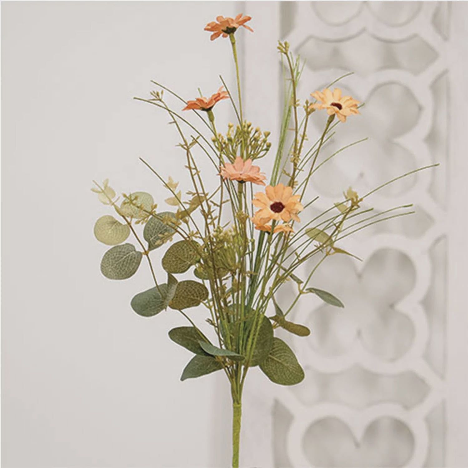 Cottage Blush Daisy &amp; Eucalyptus Spray
