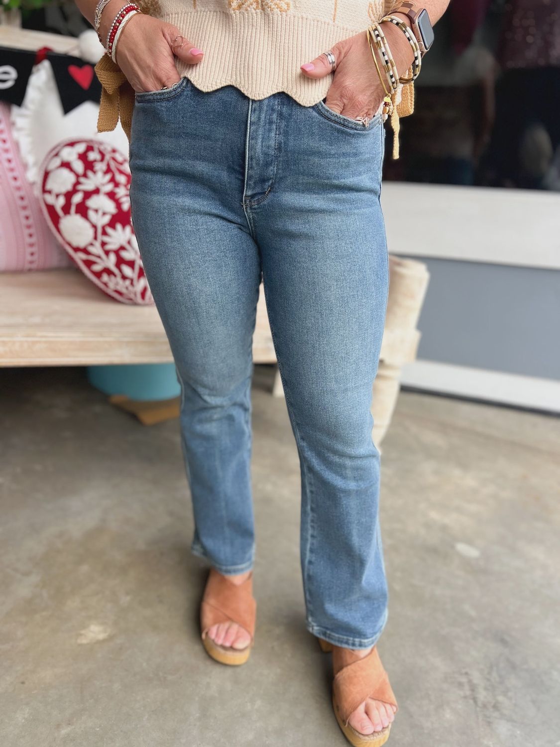 HW Kick Flare Jeans