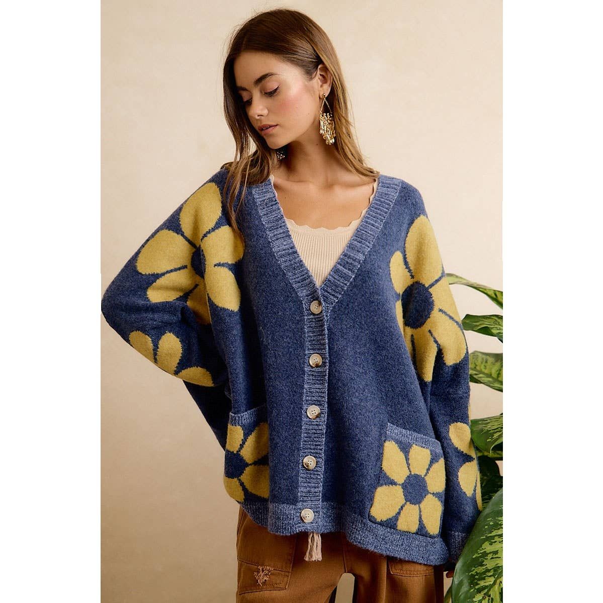 FLOWER PATTERNED OVERSIZED BUTTON CARDIGAN WITH POCKETS, Color: NAVY, Size: XL