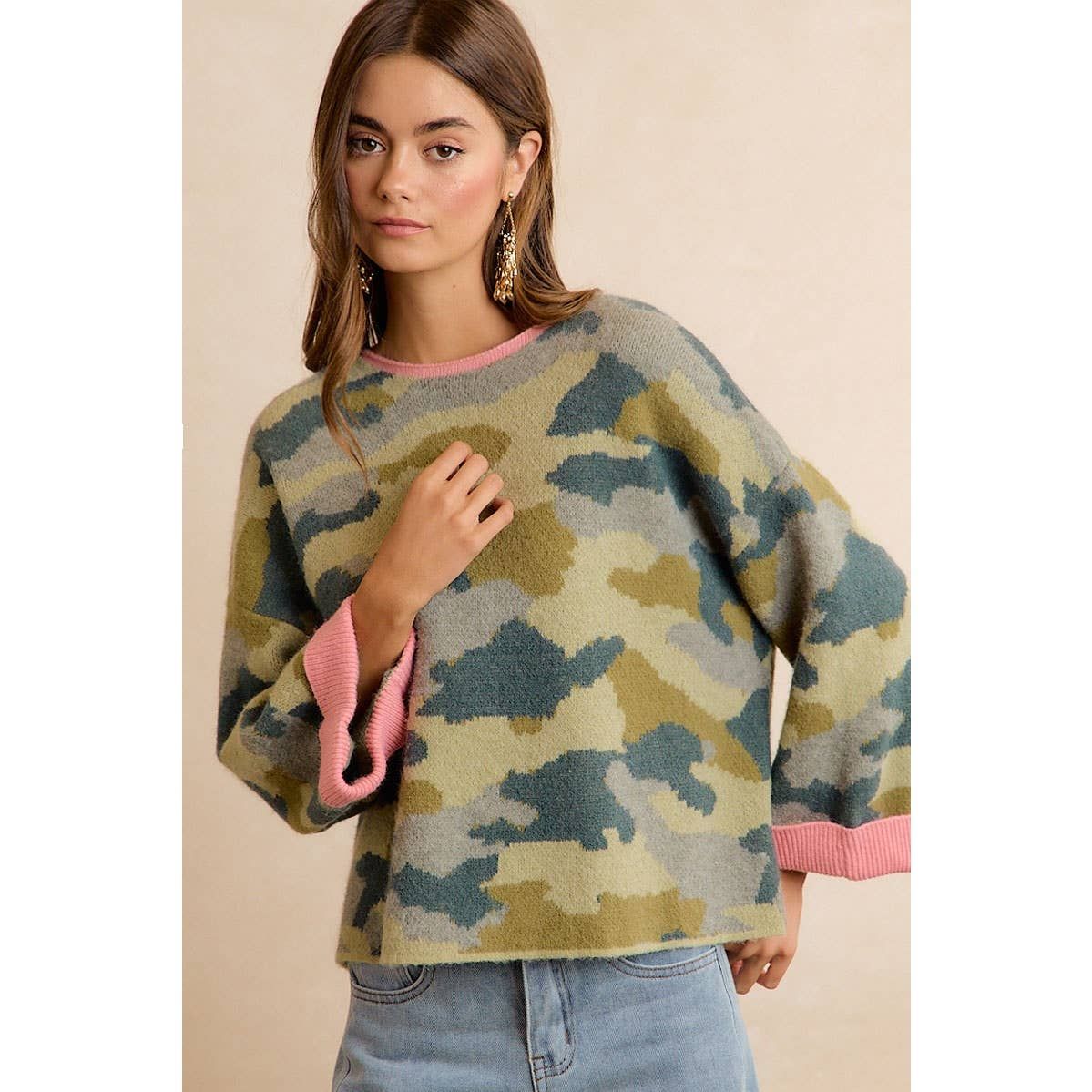 SOFT CAMO CONTRAST NECK AND ROLL UP SWEATER, Color: CAMO/PINK, Size: S