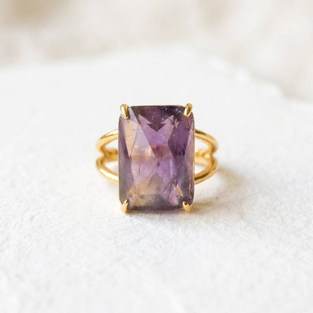 Royal Glow Amethyst Ring