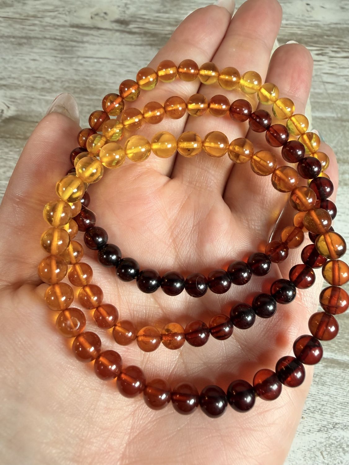 6mm Natural Ombre Amber Bracelet (Yellow to Blood Amber)