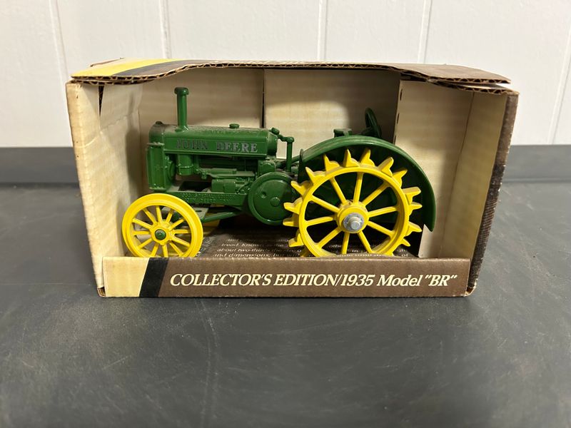 John Deere 1935 Model "BR" Collectors Edition