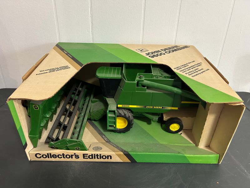John Deere 9600 Combine Collectors Edition