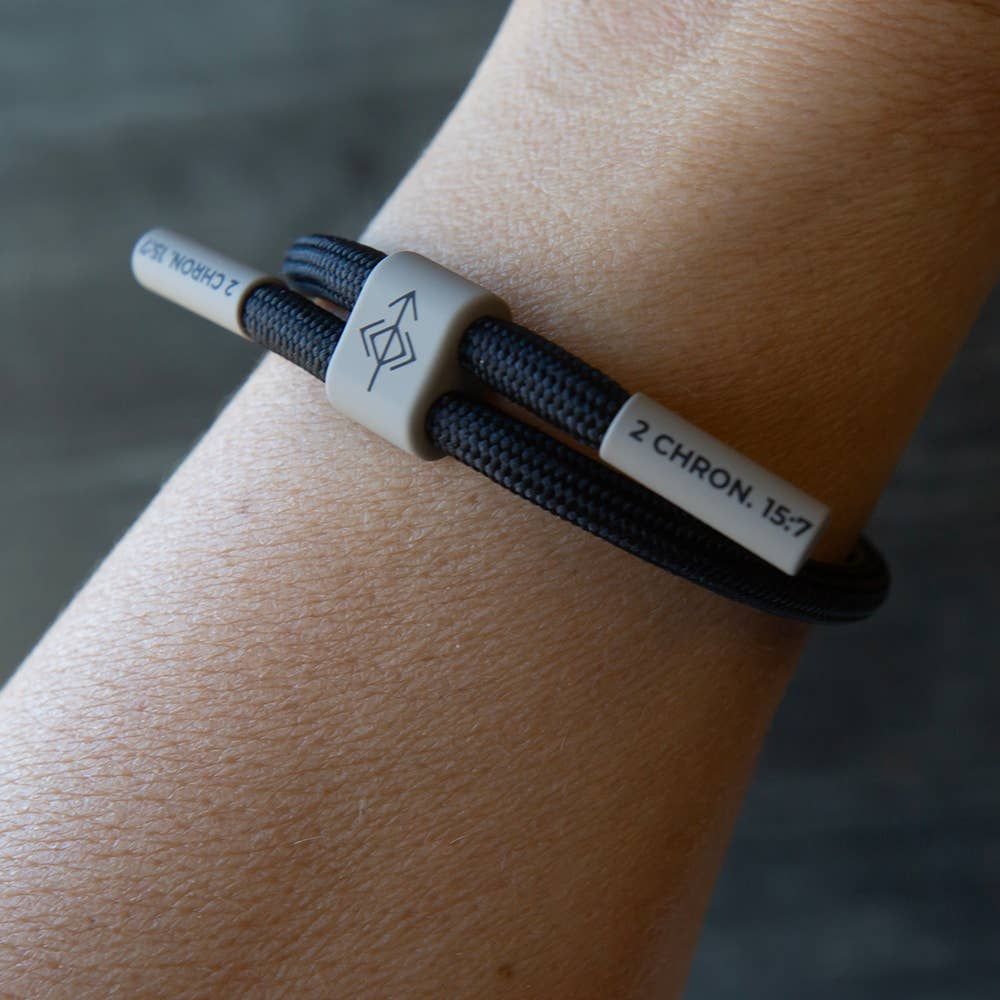 DON'T GIVE UP Christian Cord Bracelet