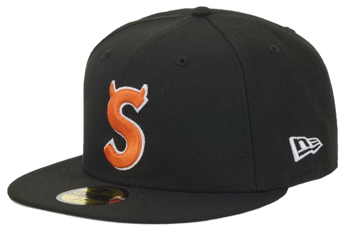 SUPREME DEVIL S LOGO FITTED HAT