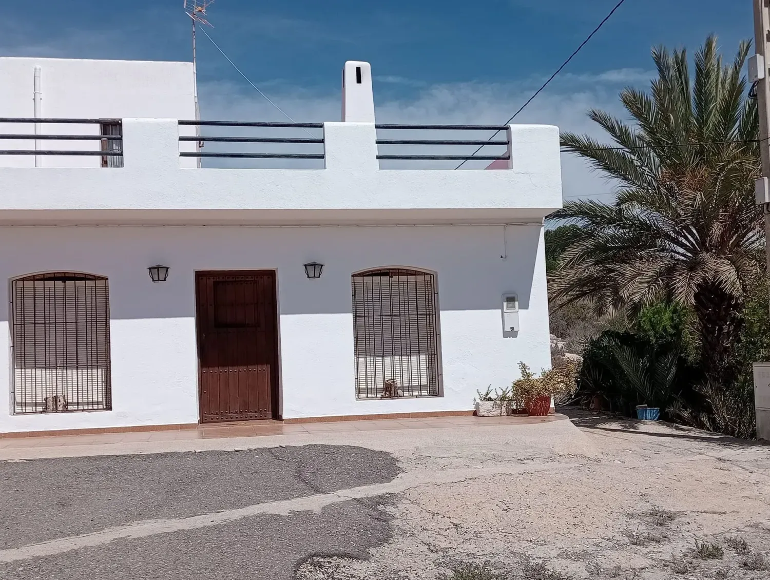 CORTIJO CON HUERTA