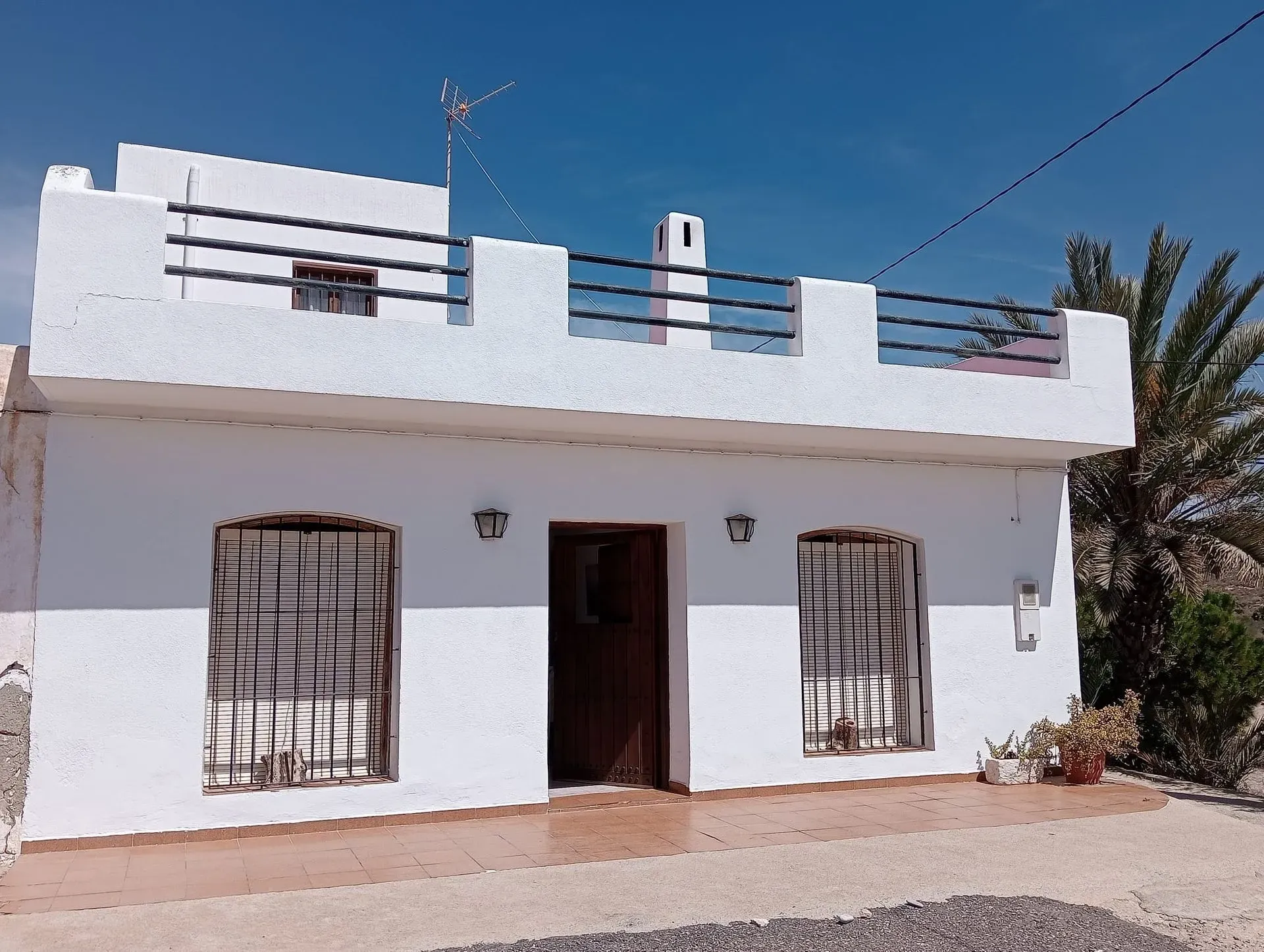 CORTIJO CON HUERTA