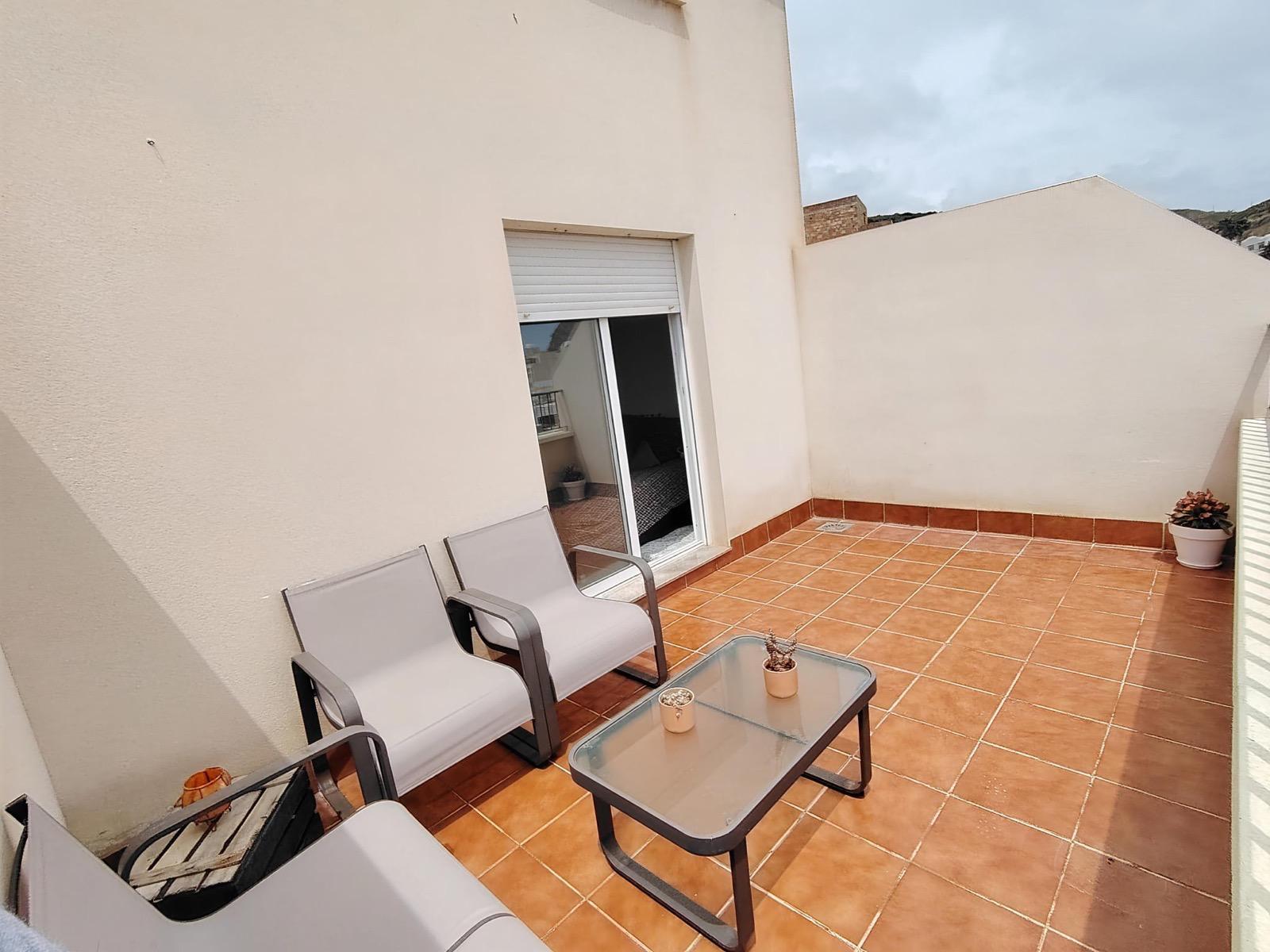 SE VENDE PISO CON VISTAS AL MAR