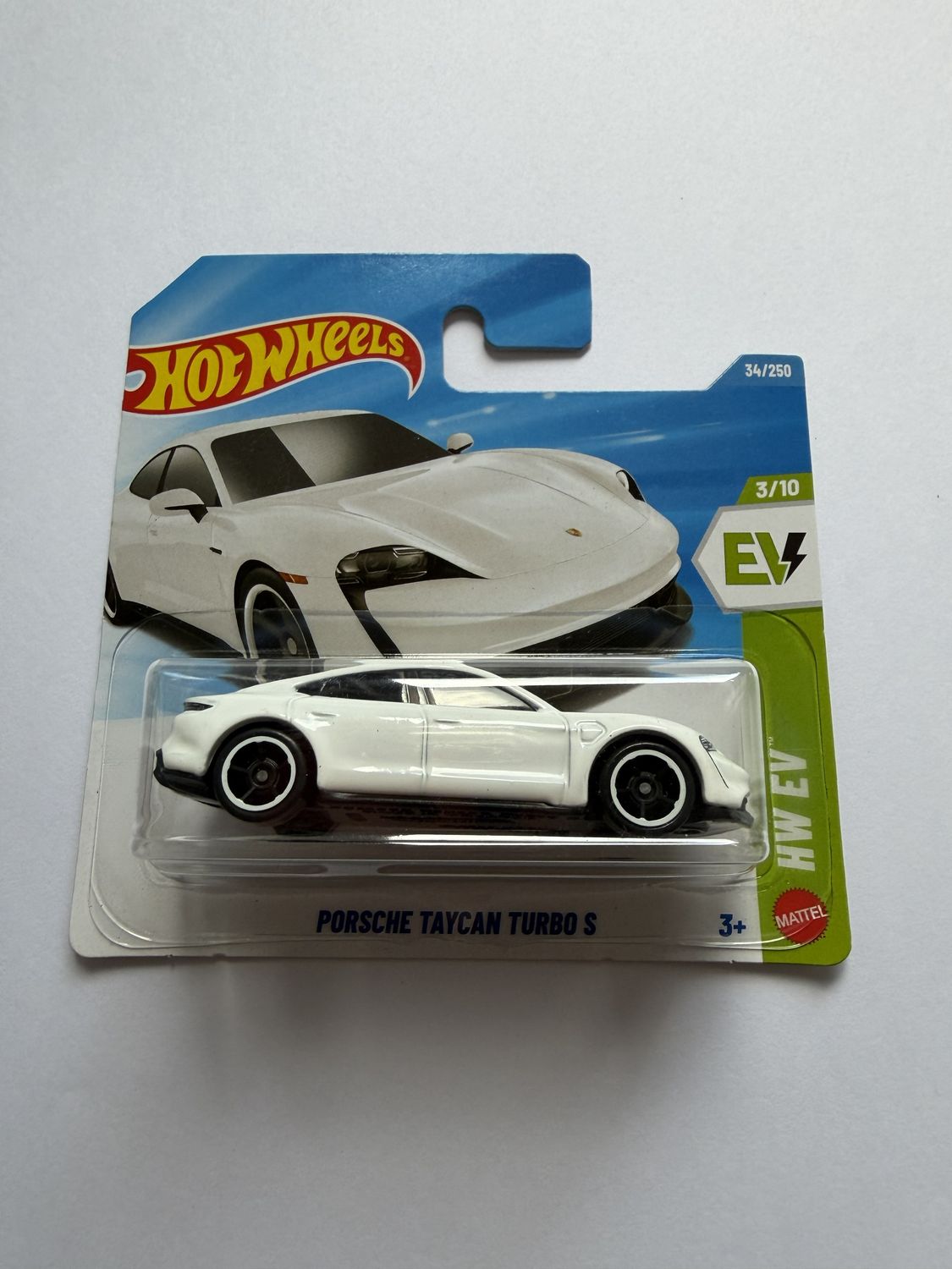 Hot Wheels Porsche Taycan Turbo S