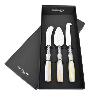 Arianna 3 Piece Cheese Knife Set in a gift box Arianna 3 Piece Cheese Knife Set in a gift box