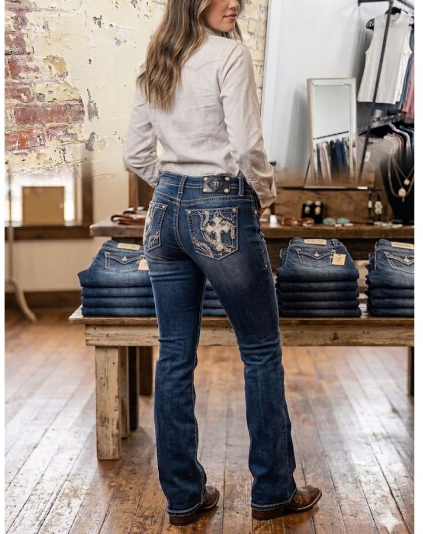 Mid-Rise Boot