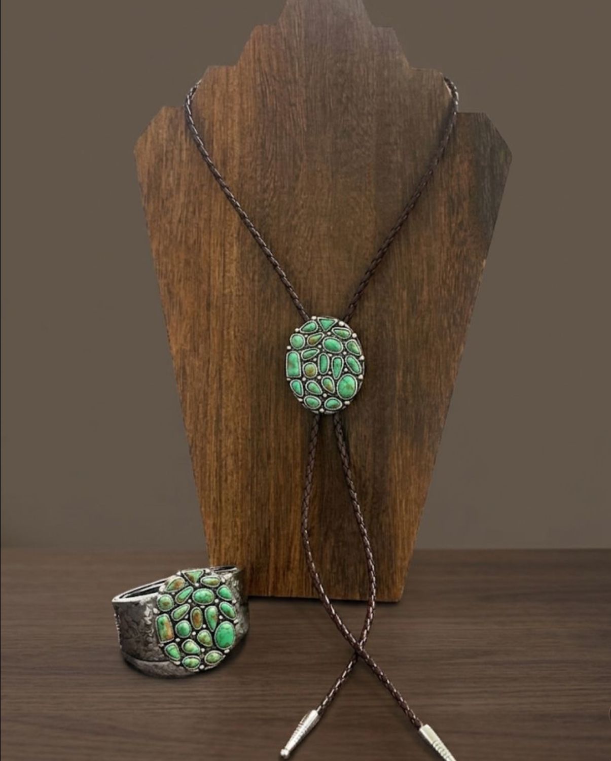 Green turquoise bolo