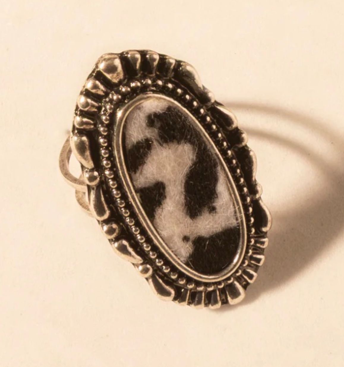Outlaw Hide Statement adjustable Ring