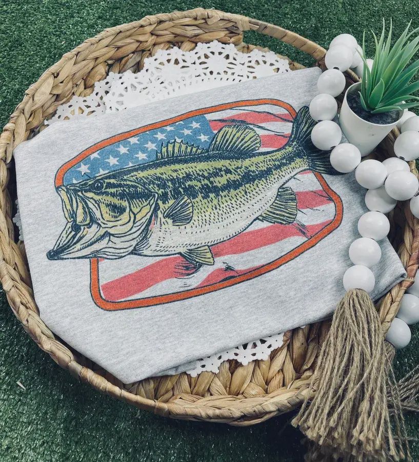 USA Flag Fish - Graphic Tee