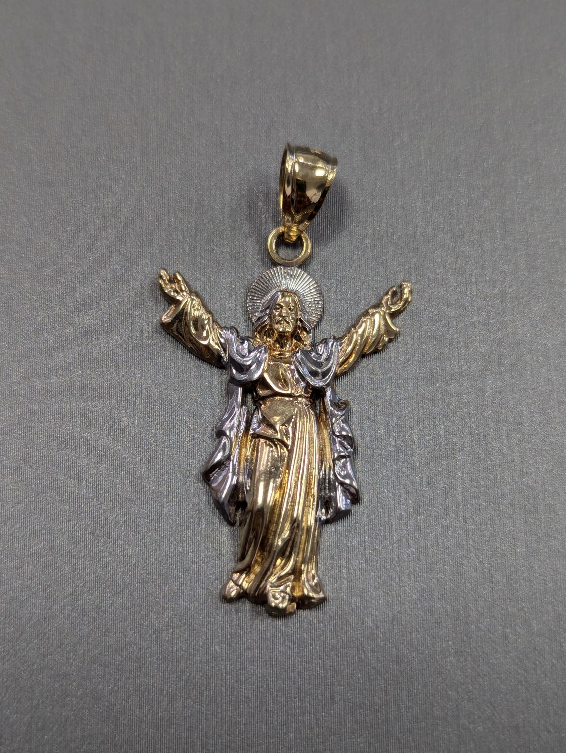 14K Two Tone Jesus Arms Open Pendant (2.5g)