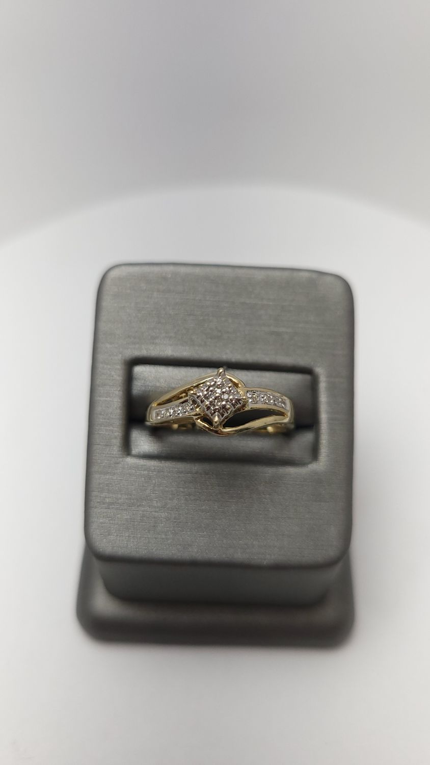 10K Fancy "Love" Diamond Ring (Size 7 | 2.3g)