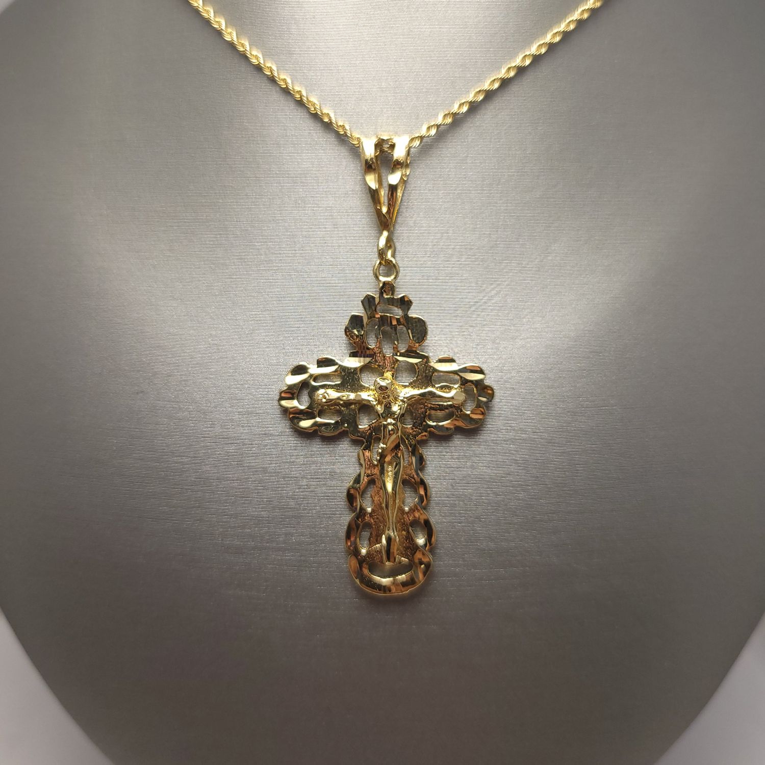 14K YG Gold Nugget Crucifix Pendant (3.8g | 2")