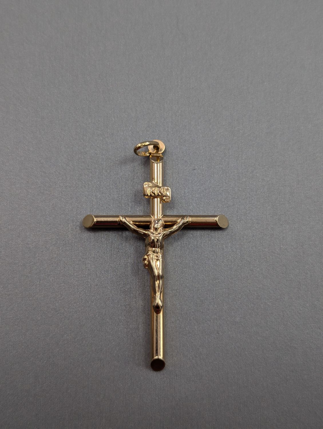 14K YG Crucifix Pendant (2.9g)