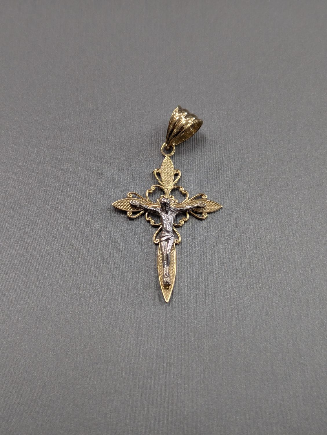 14K Two Tone Crucifix Pendant (3.0g)