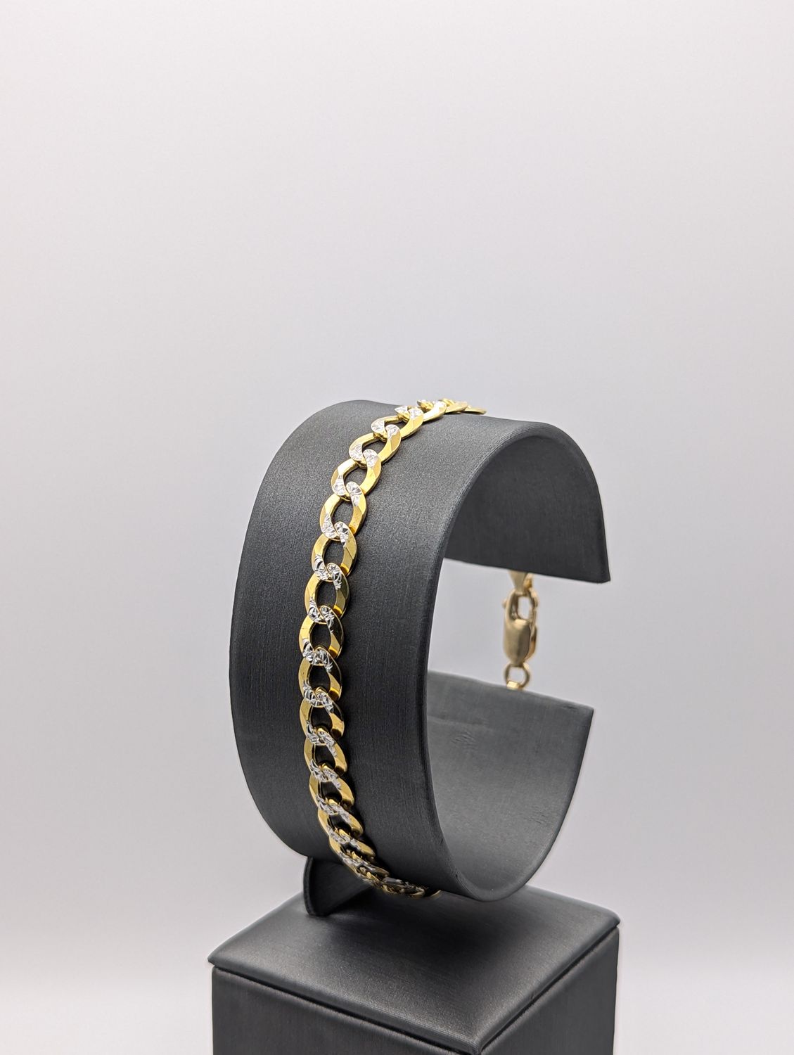 14K Dia-Cut Curb Bracelet (8" | 10.4g)