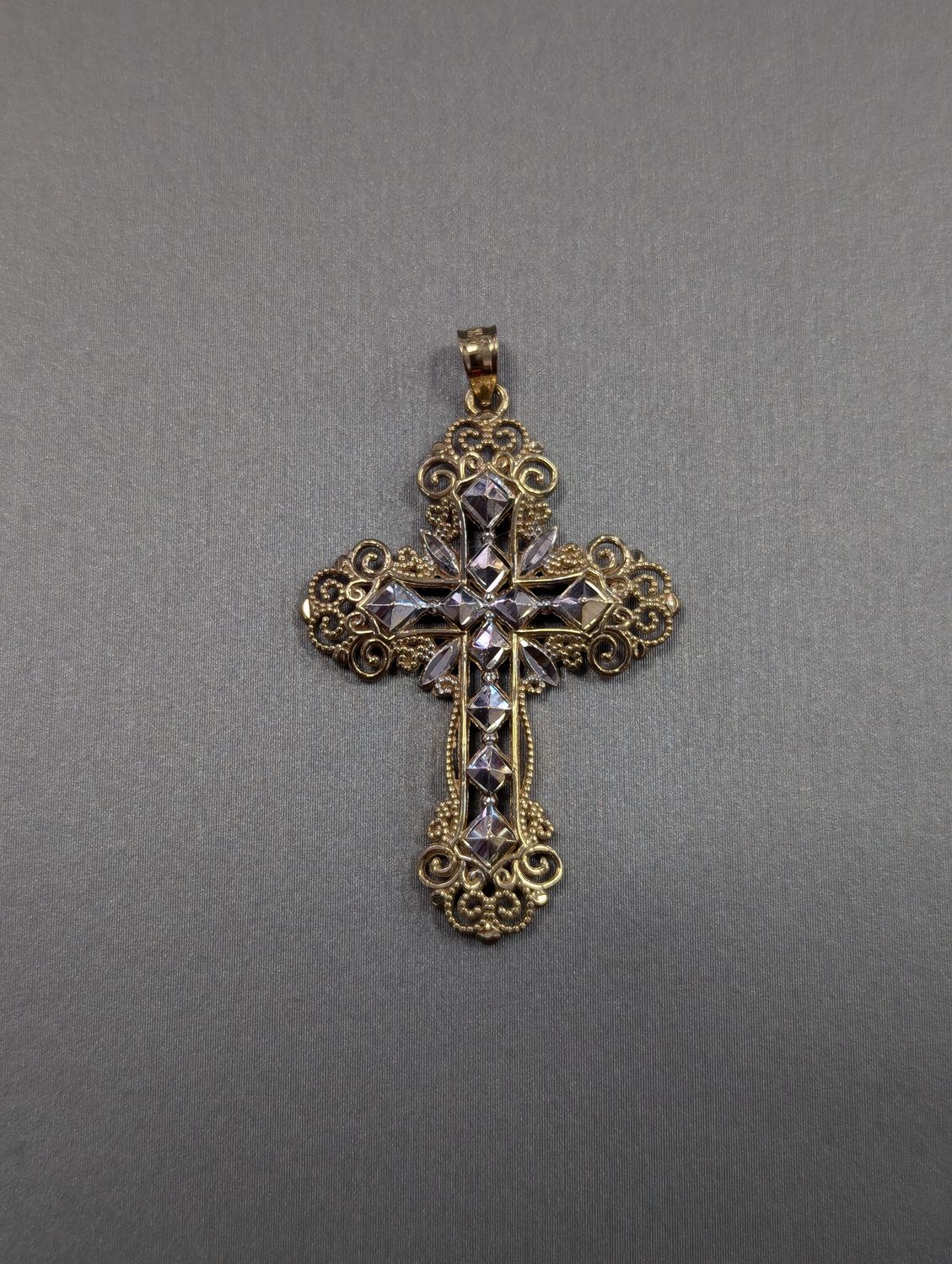 14K YG/WG Cross Pendant (2.6)