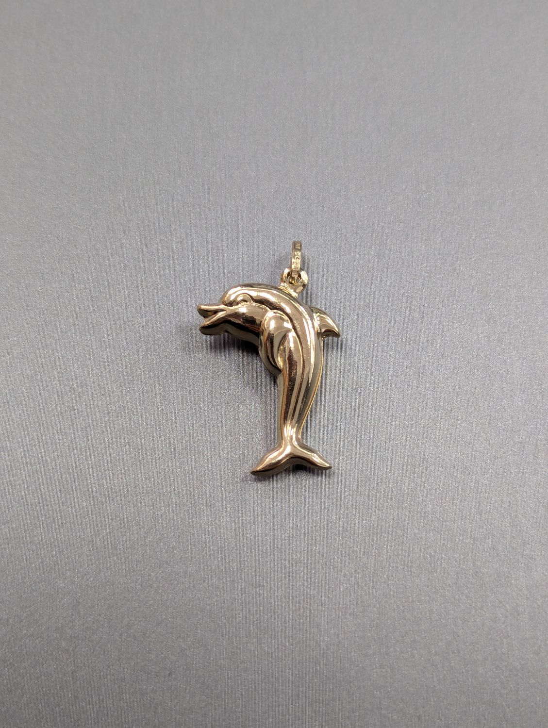 14K YG Hollow Dolphin Pendant (2.1g)