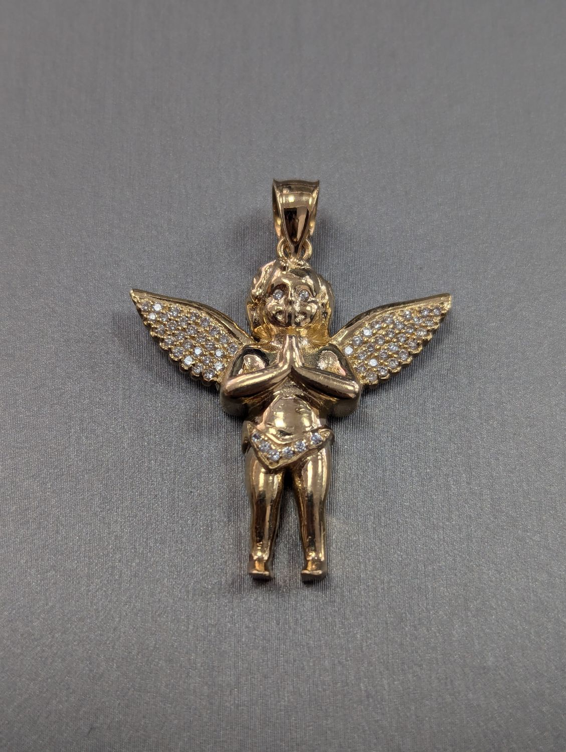 14K YG CZ Praying Cherub Pendant (5.6g)