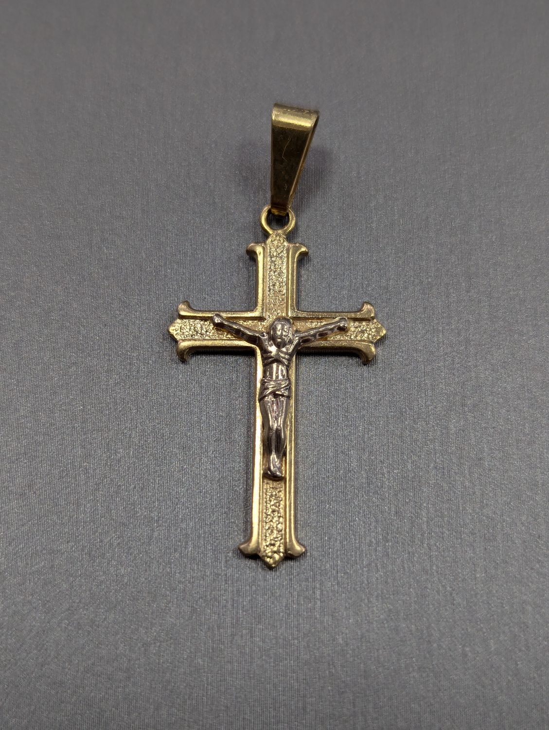 14K Two Tone Crucifix Pendant (3.3g)