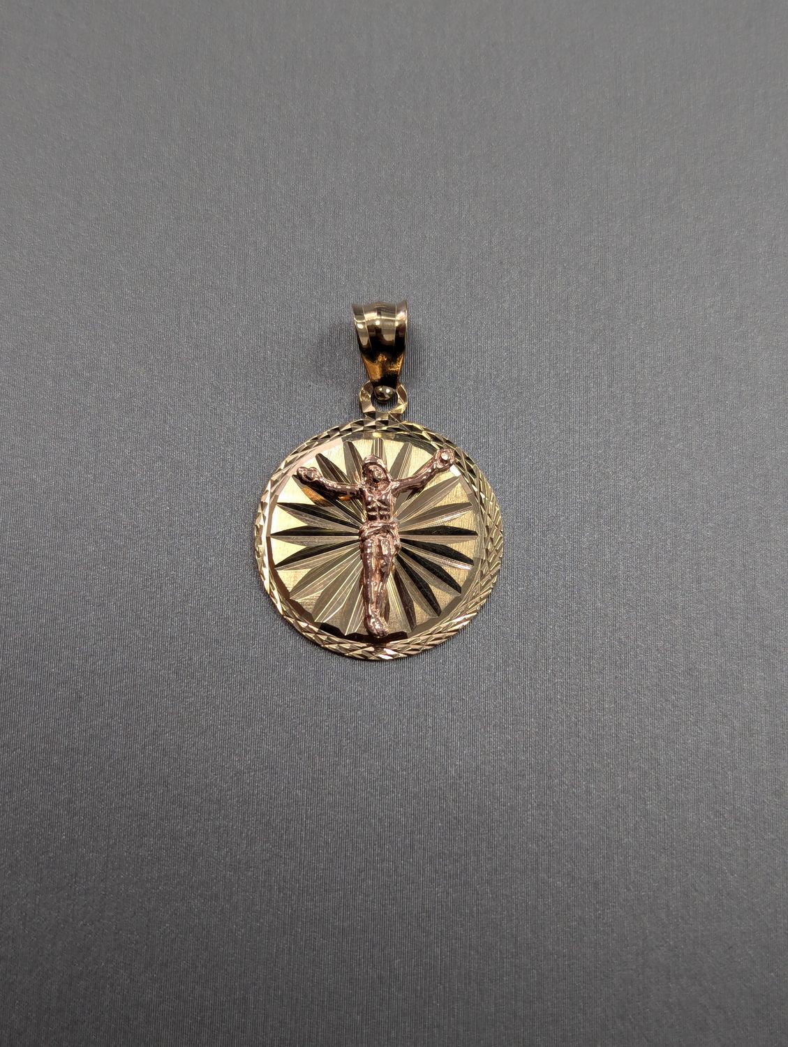 14K Two Tone Dia Cut Crucifix Stamp Pendant (2.6g)