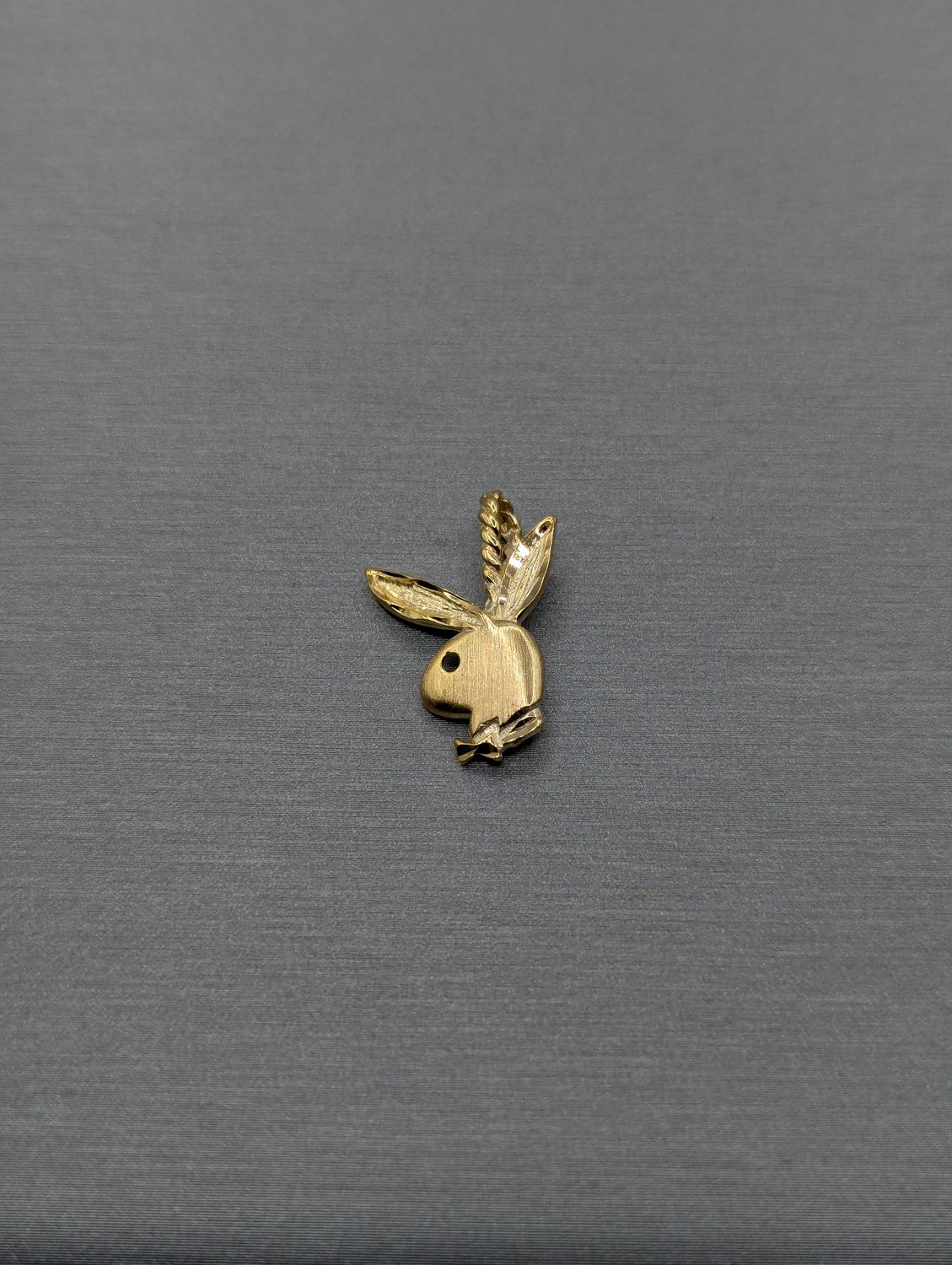 14K YG Playboy Bunny Pendant (1.6g)