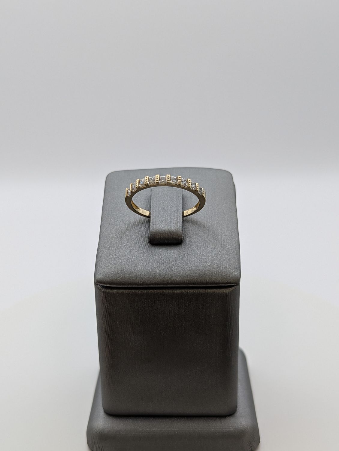14K YG CZ Wedding Band (S7.5 | 1.5g)