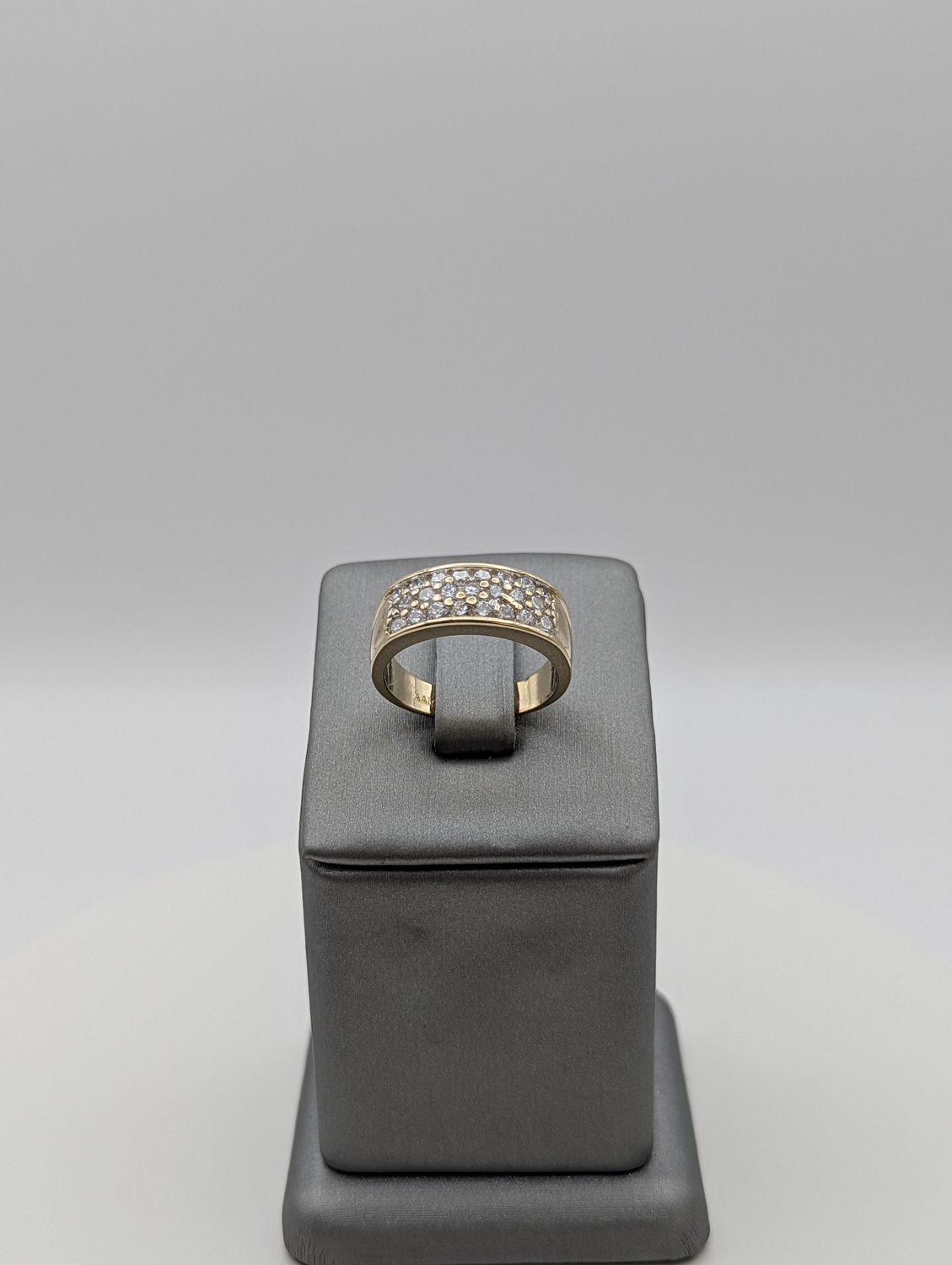 14K YG CZ Wedding Band (S7 | 5.1g)