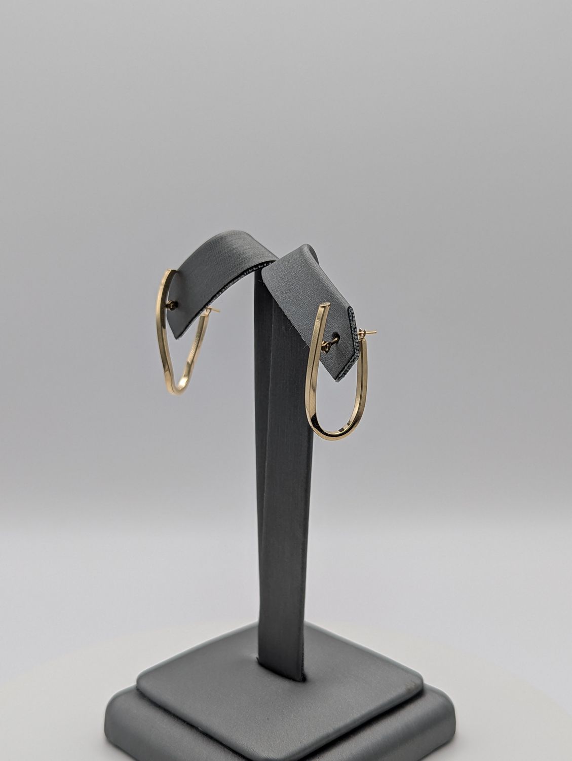 14K YG Earrings (1g)