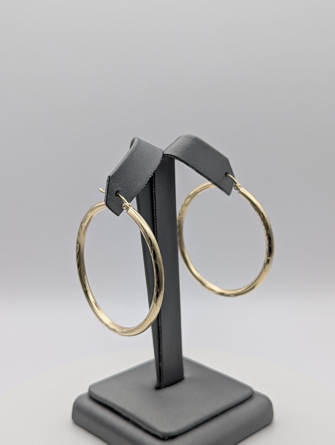 14K YG Dia Cut Satin Hoop Earrings (3.8g)