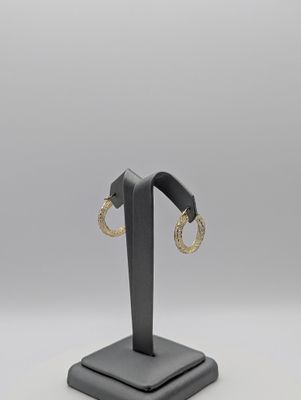 10K YG Dia Cut Twisted Lattice Hoop Earrings (1.4g)