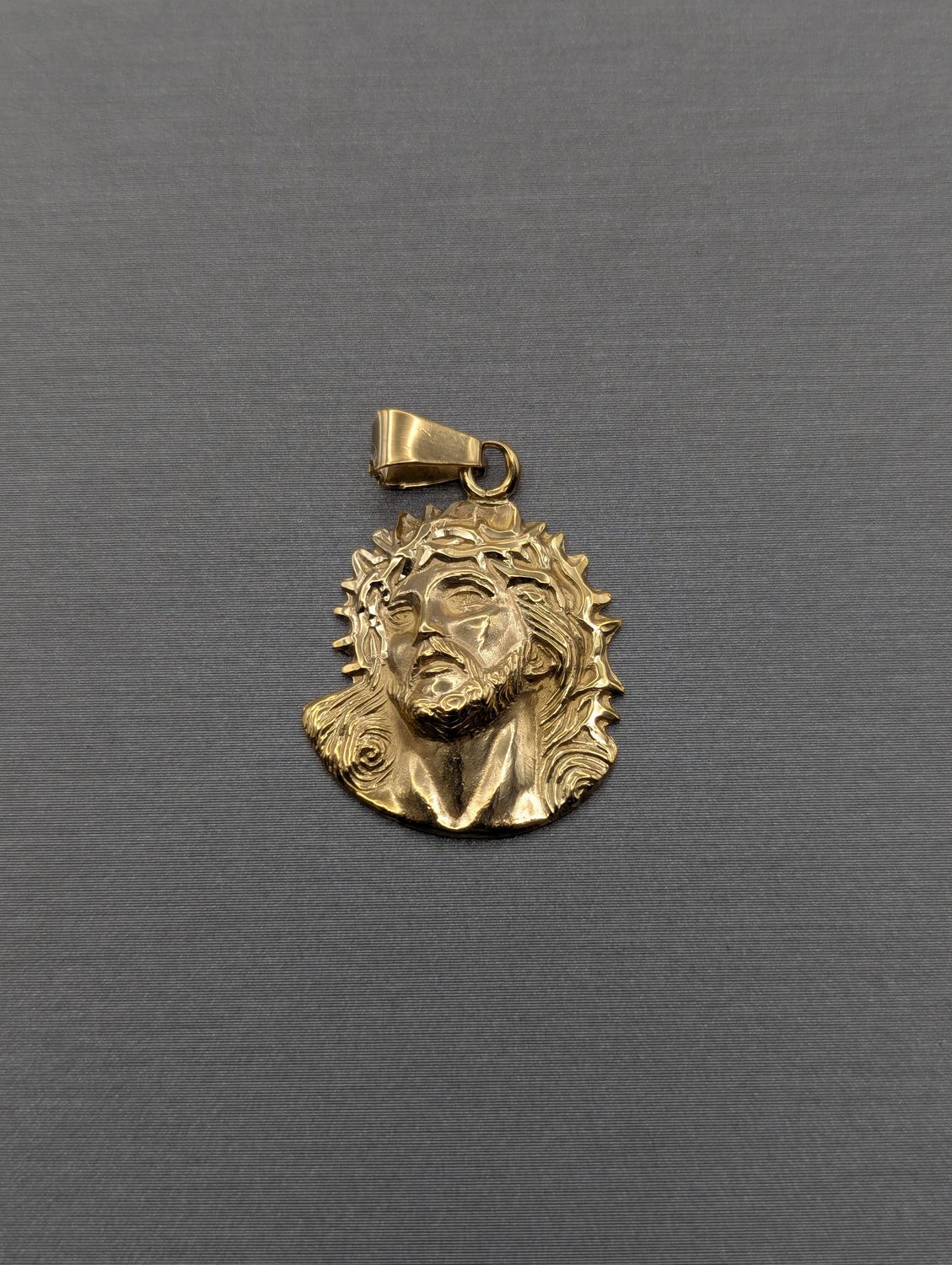 14K YG Jesus Head Pendant (3.1g)