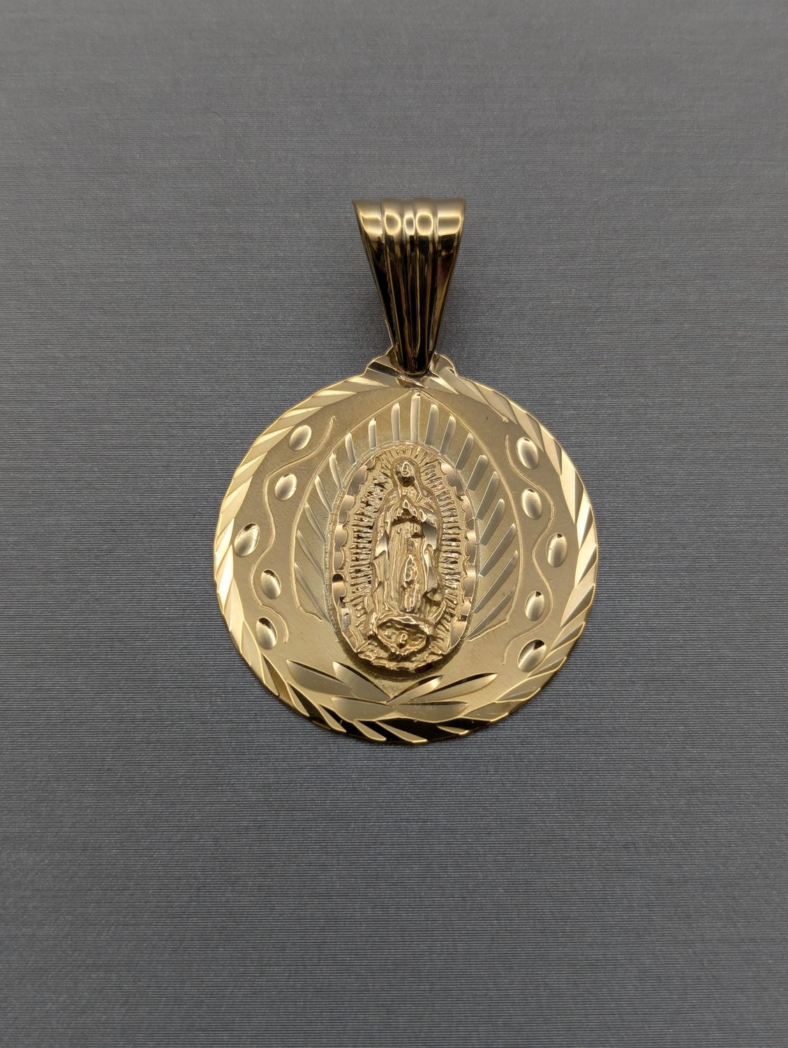14K YG Dia Cut Guadalupe Pendant (4.6g)