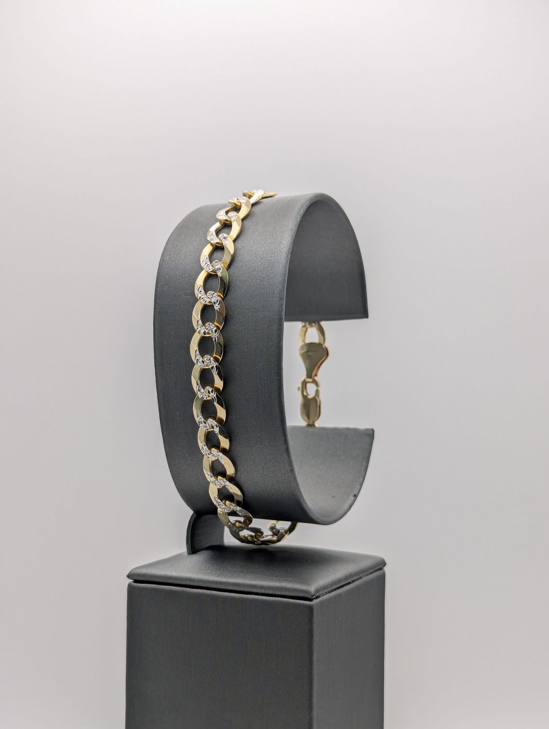14K YG Dia Cut Curb Bracelet (8.5" | 13.6g)
