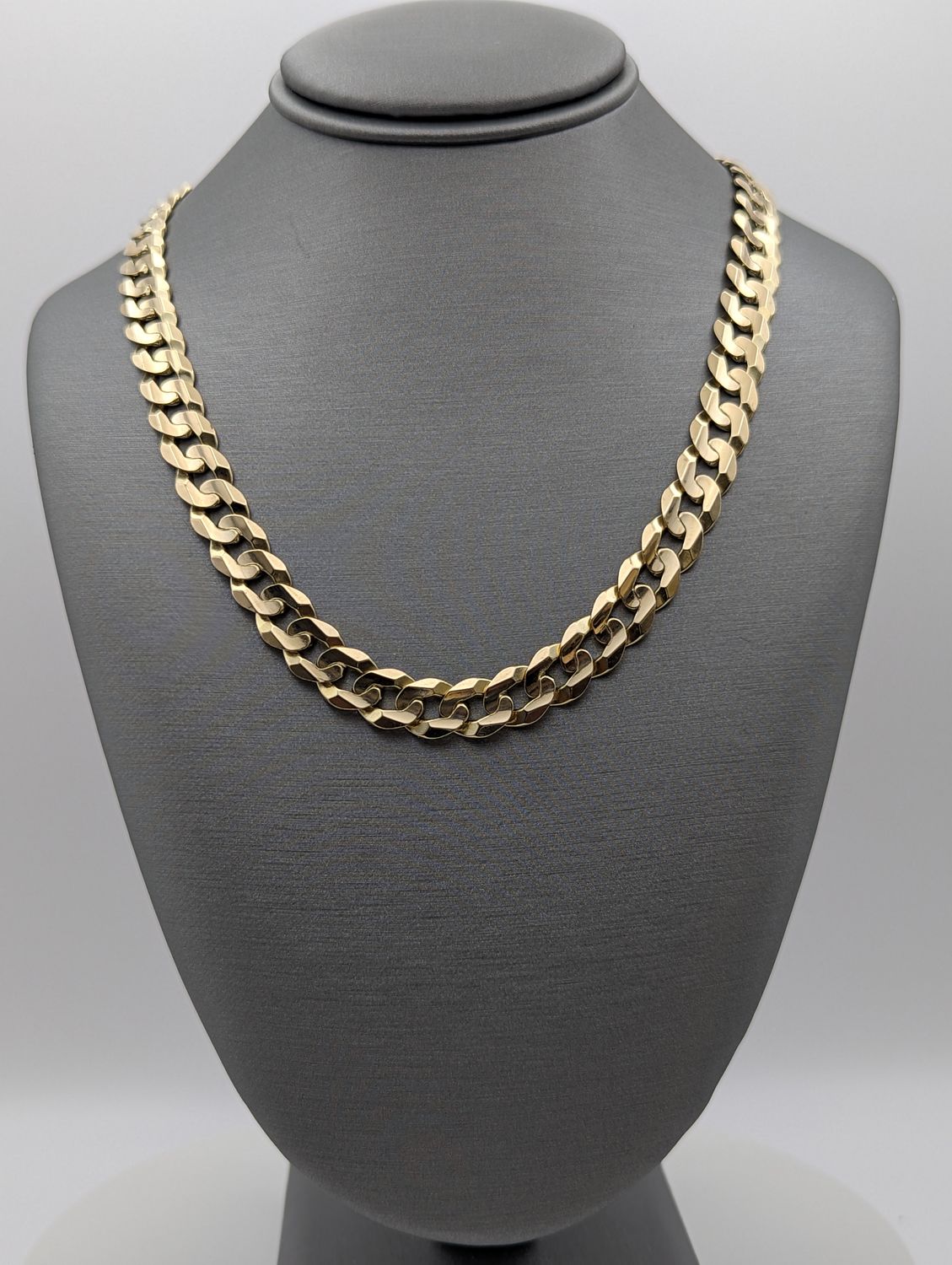 14K YG Curb Chain (24" | 45g | 8.1mm)