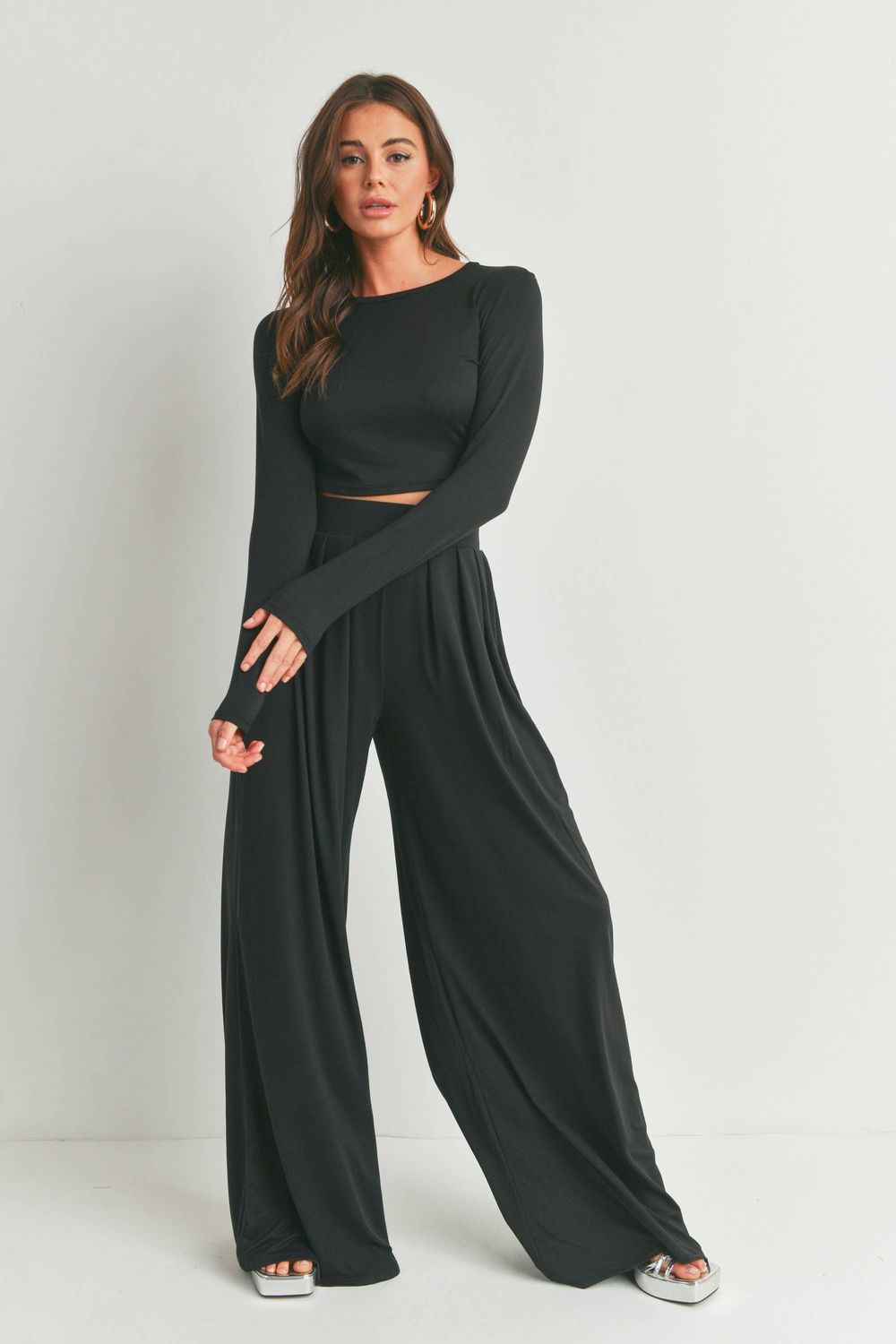 LONG SLEEVES CROP TOP AND PANTS SET