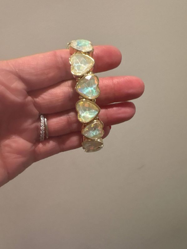 Crystal stretch heart bracelets