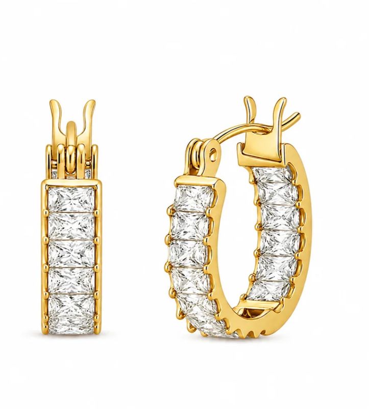 Lyndsay Mini Gold Hoop Earring