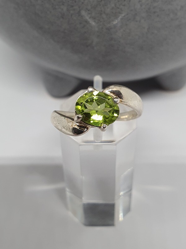 Peridot Ring