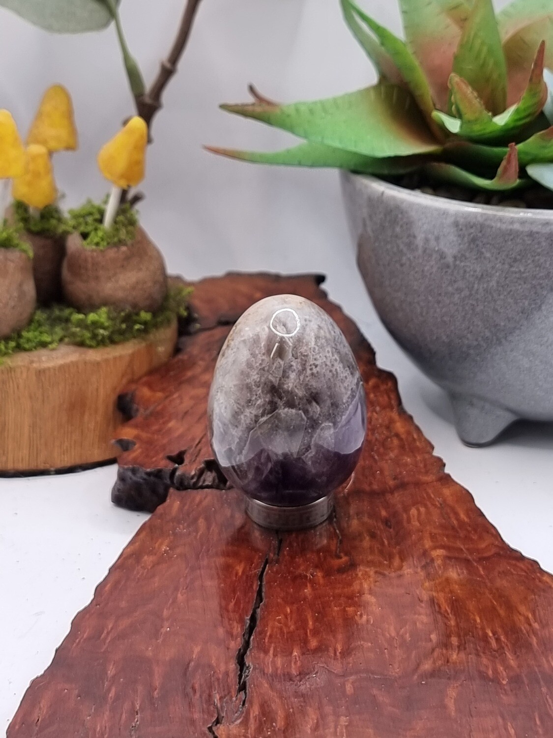 Chevron Amethyst Egg