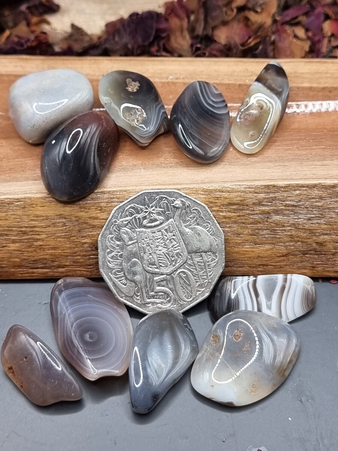 Tumbled Stone $3, Select Option: Agate