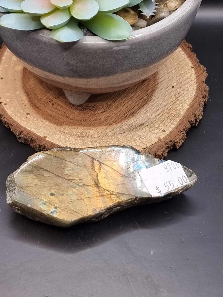 Raw/Polished Labradorite