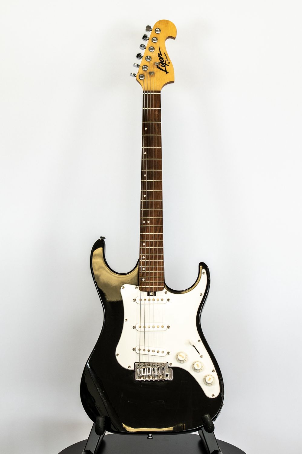 (Used) Generic S-Style Guitar, Colour: Black
