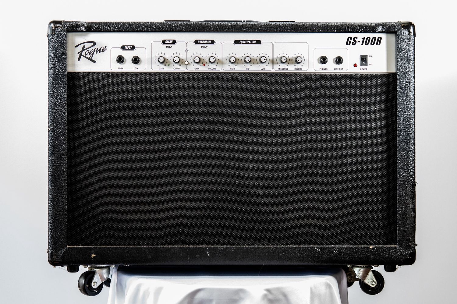(Used) Rogue GS-100R 100-Watt Solid-State 2x12 Guitar Combo Amplifier